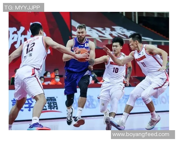 广州篮球队反击战术分析及其在比赛中的得失总结